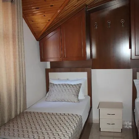 Hasmegaj Mahall' e Kryethuit