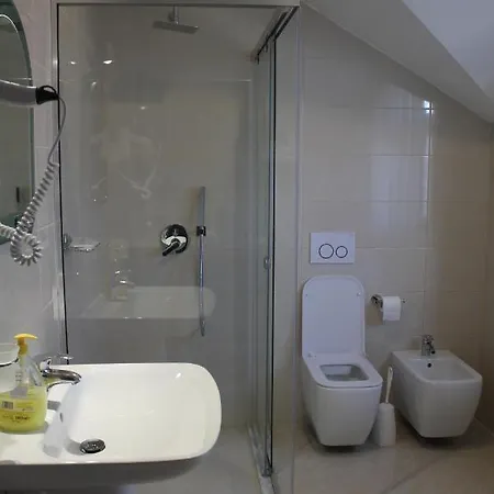 Hasmegaj Mahall' e Kryethuit