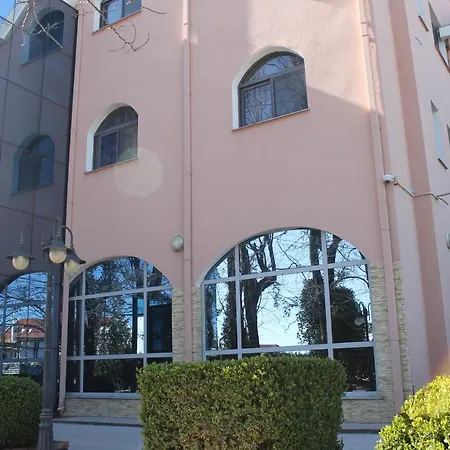 Hasmegaj Mahall' e Kryethuit