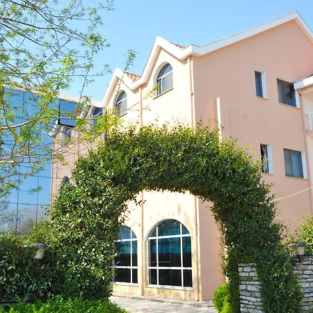 Hotel Hasmegaj Mahall' e Kryethuit