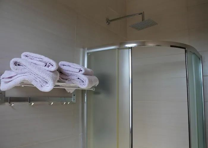 Hasmegaj 3* Mahall' e Kryethuit