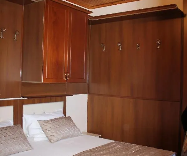 Hasmegaj Mahall' e Kryethuit