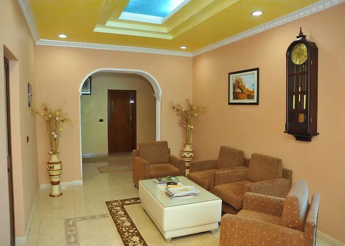 Hasmegaj Hotel Mahall' e Kryethuit